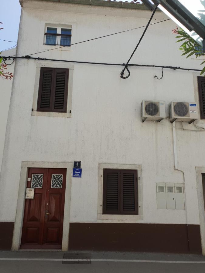 Guesthouse Fatuta كريس المظهر الخارجي الصورة